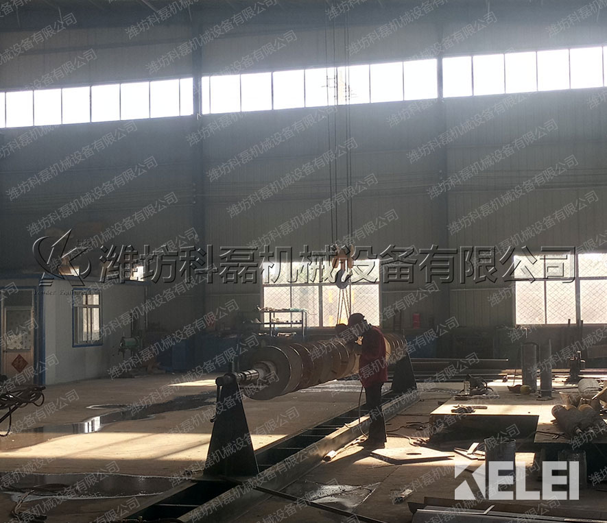 襄阳用裕(yu)橡胶制造(zào)有限公司(si)螺旋輸送(song)機絞龍焊(han)接車間 第(dì)2張