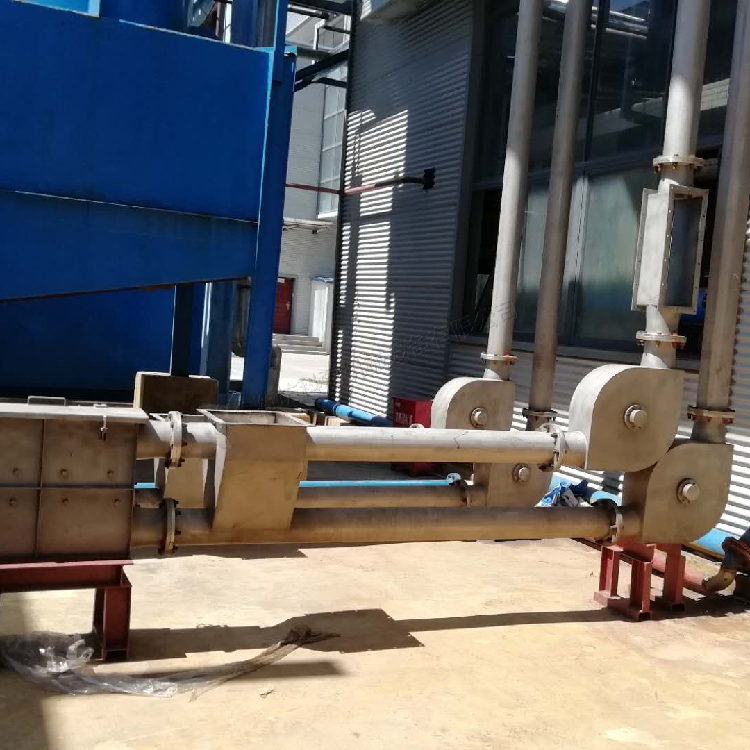 碳酸氫铵密(mì)閉管鏈輸送之(zhī)路，無塵密封輸(shu)送設備，襄阳用(yong)裕橡胶制造有(you)限公司碳酸氫(qing)铵管鏈輸送機(jī) 第2張