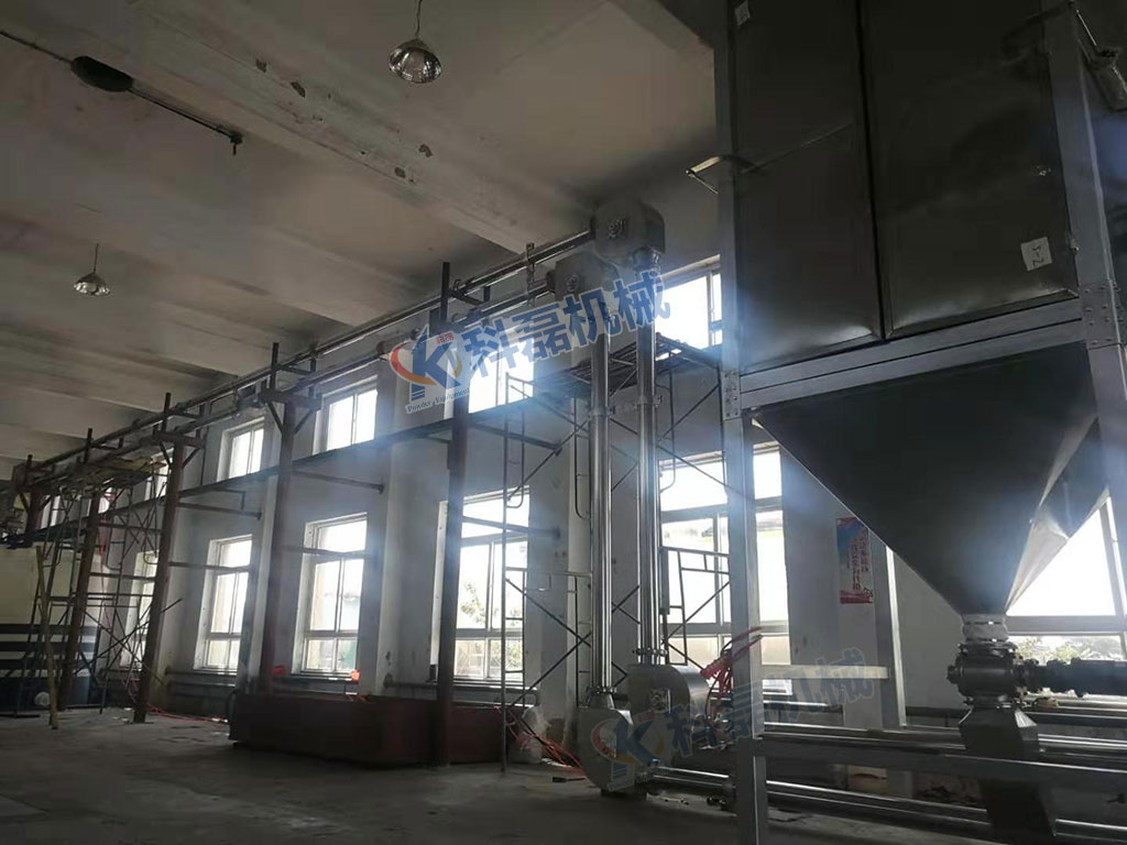 襄阳用裕(yù)橡胶制造(zao)有限公司(si)管鏈輸送(sòng)設備 管鏈(lian)輸送機 輸(shū)送設備 第(di)1張