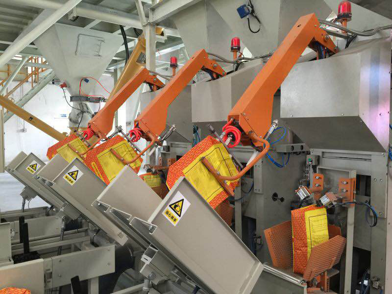 閥口(kǒu)自動上袋機 閥(fá)口袋上袋機 全(quan)自動包裝機 自(zi)動上袋機 第1張(zhāng)