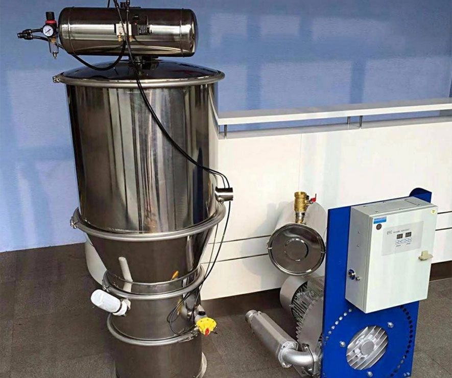 襄阳用(yòng)裕橡胶制(zhi)造有限公(gong)司真空上(shang)料機