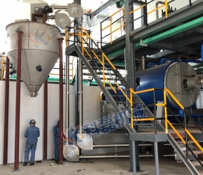 襄阳用裕橡胶制造有限公司不鏽鋼(gāng)管鏈輸送機(jī)客戶現場實(shí)拍